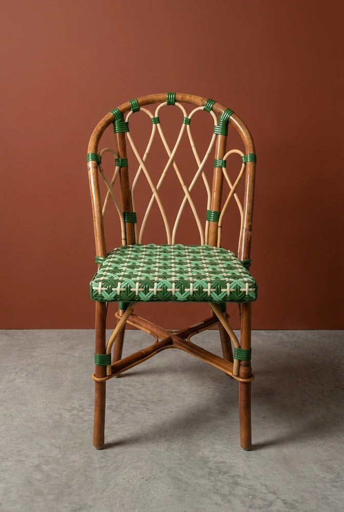 Chaise Martingale Vert Printemps – chaise en rotin de terrasse pour bistrot parisien | Martingale Paris
