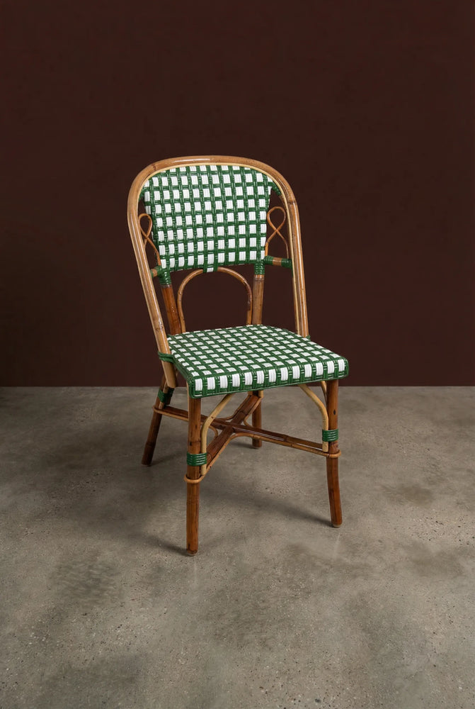 Chaise Martingale Vert Orangerie – chaise en rotin de terrasse pour restaurant et terrasse | Martingale Paris