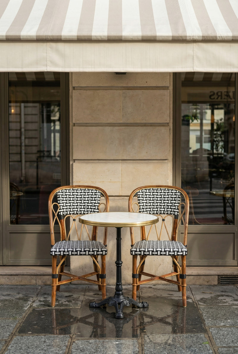 Chaise Martingale Café Noir — Chaise en rotin pour café et brasserie